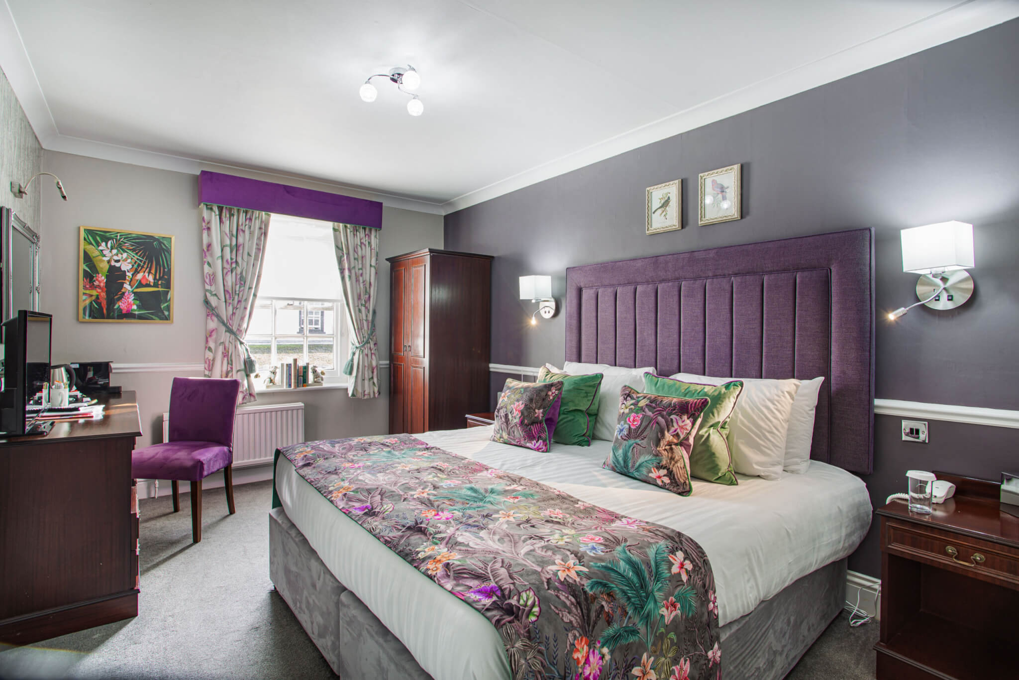 Crown Hotel Classic Double Room Bedroom scaled