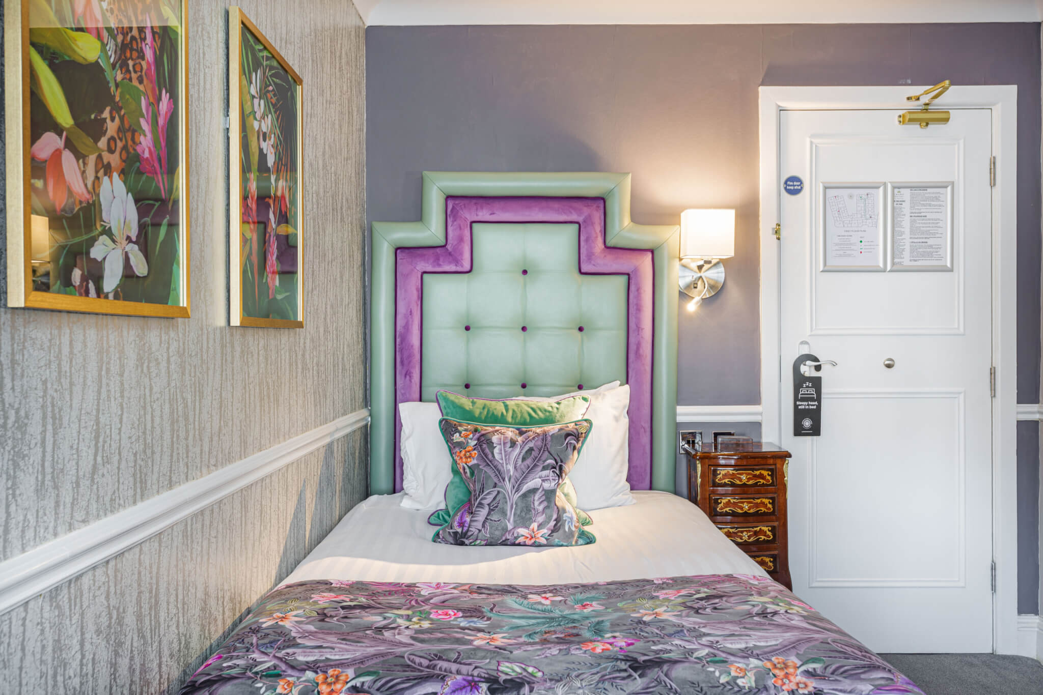 Crown Hotel Classic Single Room Bed scaled