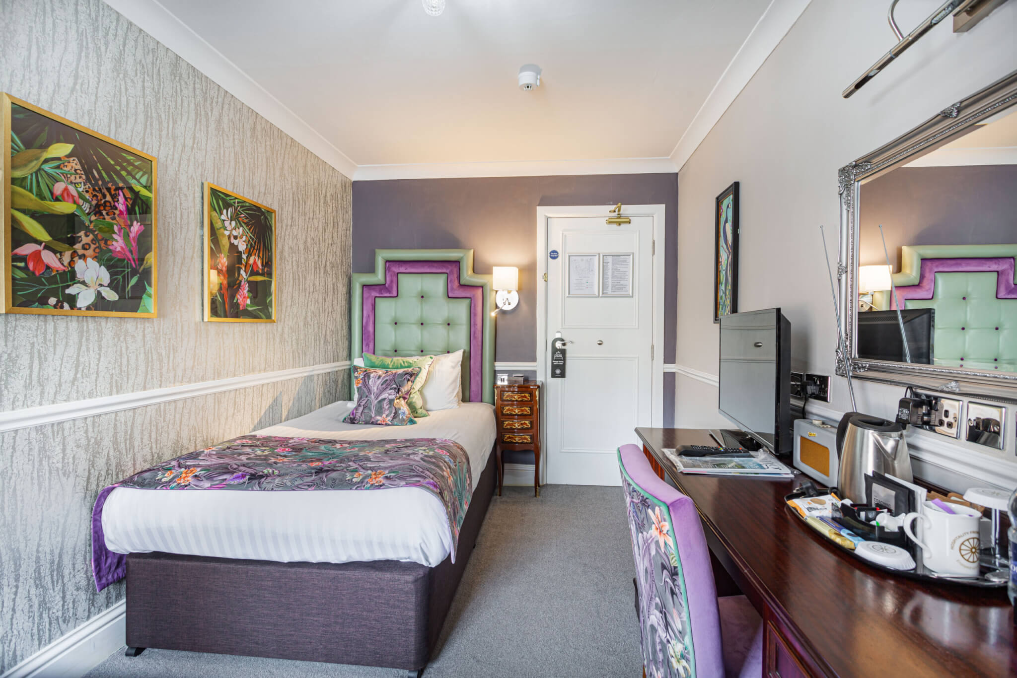 Crown Hotel Classic Single Room scaled