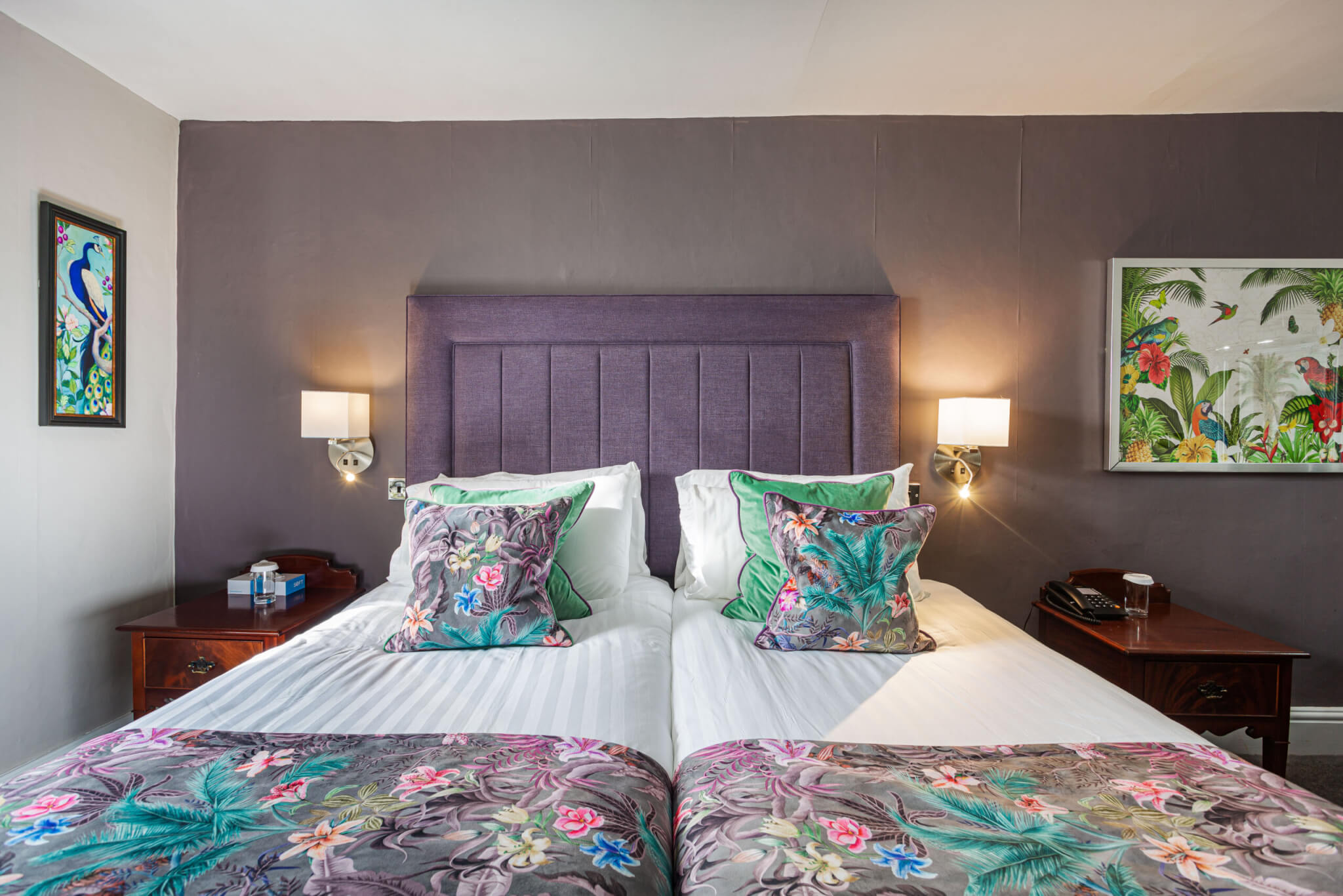 Crown Hotel Classic Twin Room Bedroom scaled