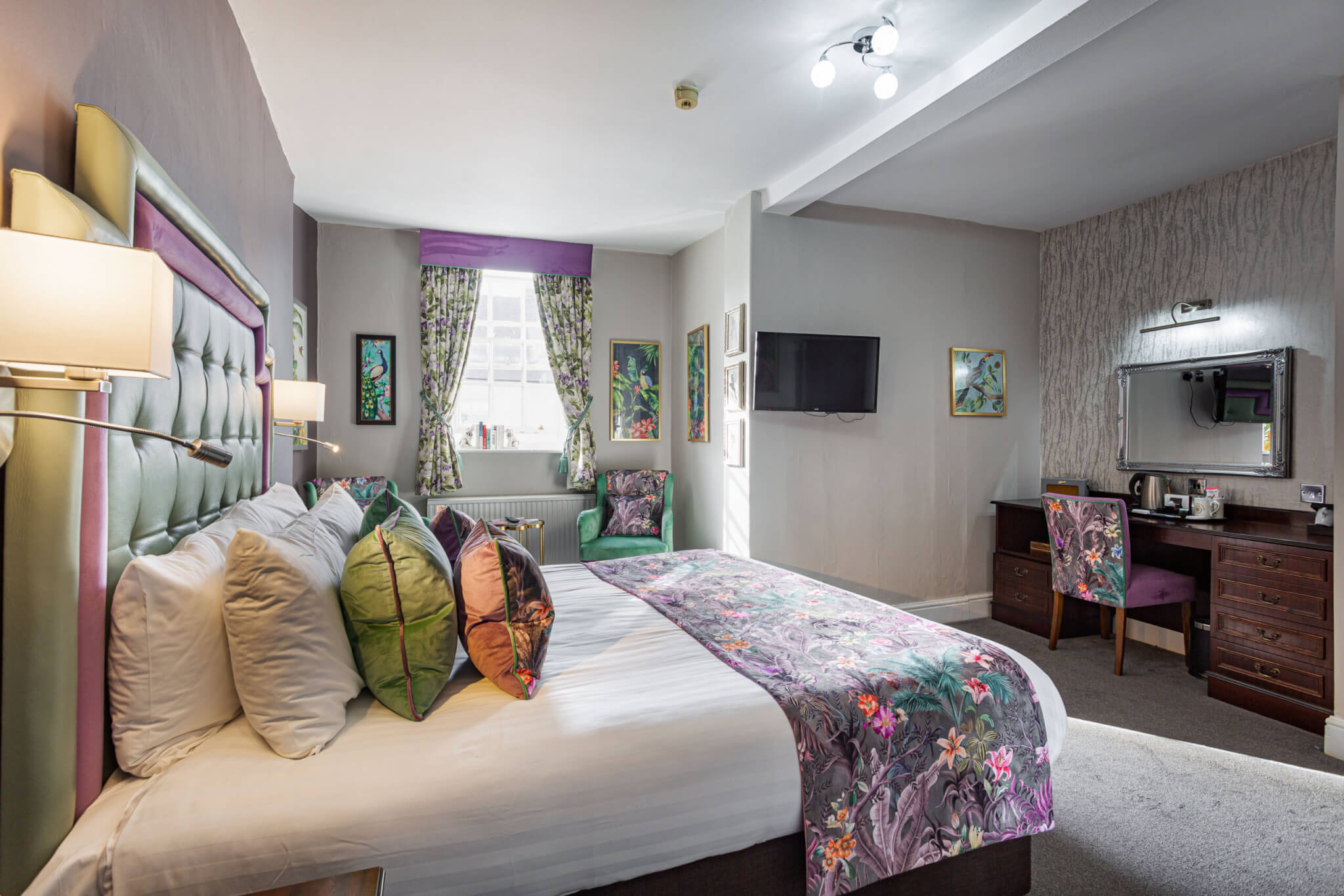 Crown Hotel Superior Double Room Bedroom scaled